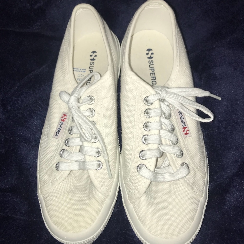 WHITE SUPERGAS (worn once)